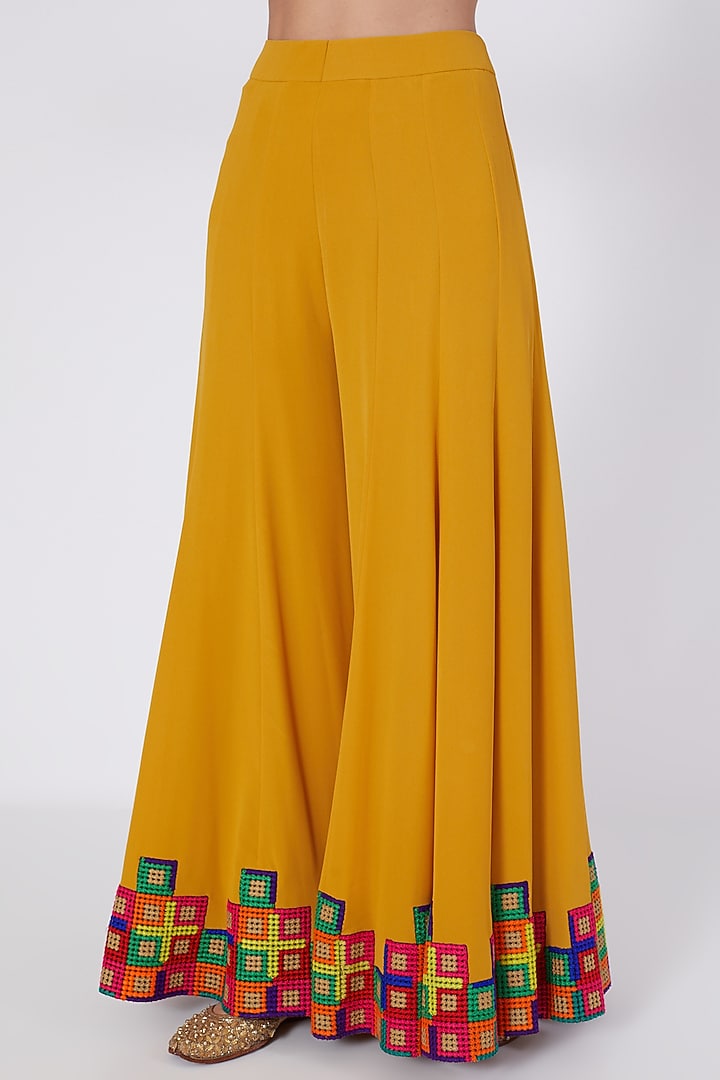 Yellow Embroidered Cape Set by Kaaisha by Shalini at Pernia's Pop Up Shop