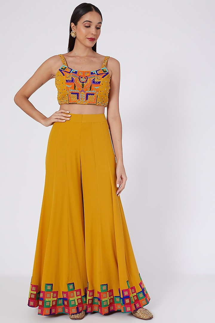 Yellow Embroidered Cape Set by Kaaisha by Shalini at Pernia's Pop Up Shop