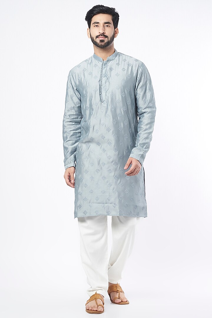 Light Grey Kurta Set With Thread Work by KAAJ Button at Pernia's Pop Up Shop