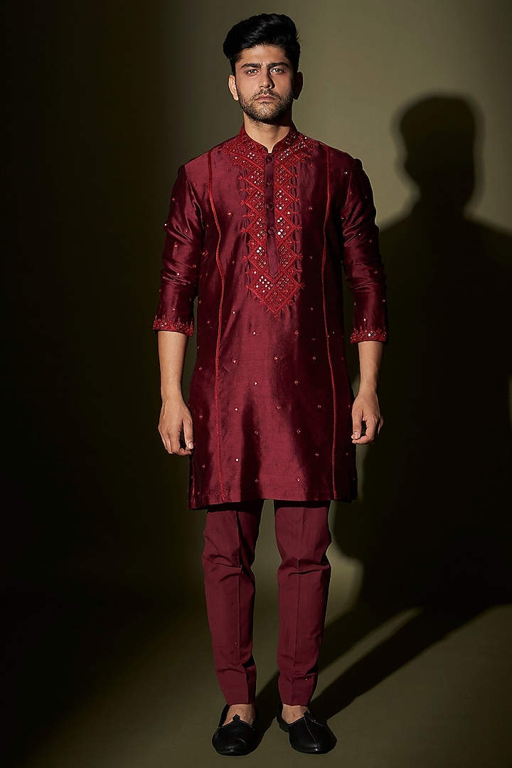 Maroon Mirror Embroidered Kurta Set by KAAJ Button