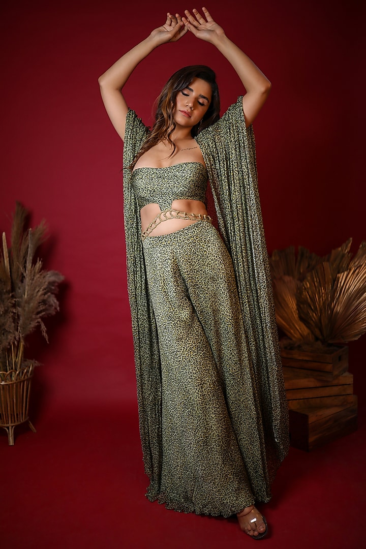 Green Printed Pant Set With Cape by K&A By Karishma And Ashita at Pernia's Pop Up Shop