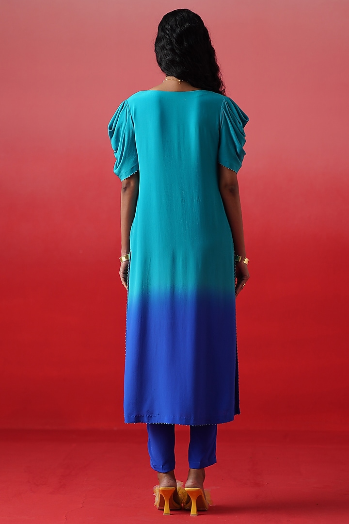 Dark Blue Ombre Crepe Floral Embroidered Kurta Set by Kavitha Gutta at Pernia's Pop Up Shop