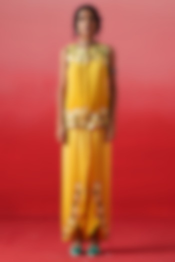 Yellow Crepe Floral Embroidered Co-Ord Set by Kavitha Gutta at Pernia's Pop Up Shop