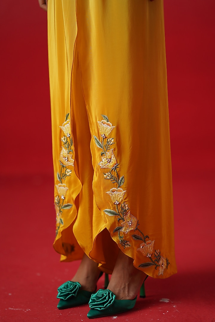 Yellow Crepe Floral Embroidered Co-Ord Set by Kavitha Gutta at Pernia's Pop Up Shop