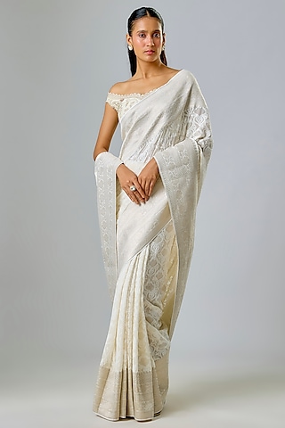White Chikankari Zari Embroidered Saree Set by Kavitha Gutta
