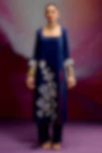 Navy Blue Modal Satin Banarasi Zari Applique Work Kurta Set by Kavitha Gutta at Pernia's Pop Up Shop