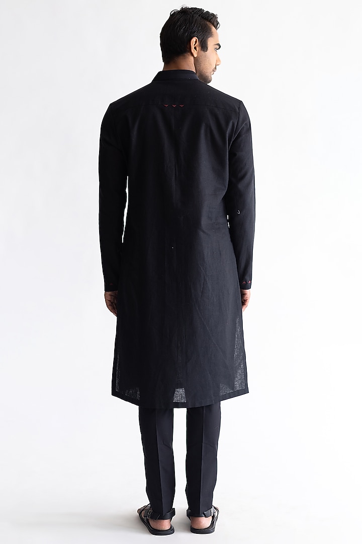 Black Linen Kurta by Kaha at Pernia's Pop Up Shop
