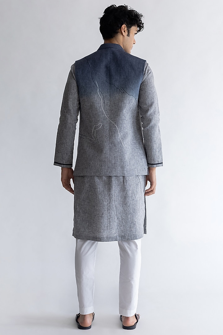 Grey Embroidered Bundi Jacket With Kurta Set by Kaha at Pernia's Pop Up Shop