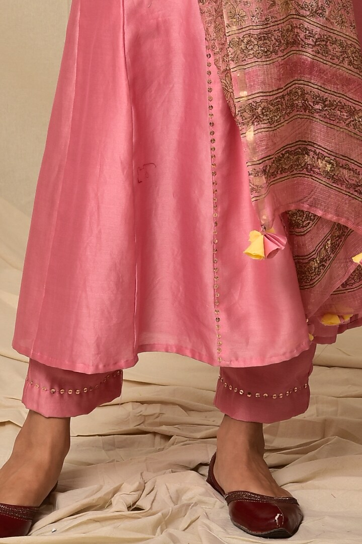 Baby Pink Chanderi Kurta Set by Kaarah By Kaavya at Pernia's Pop Up Shop