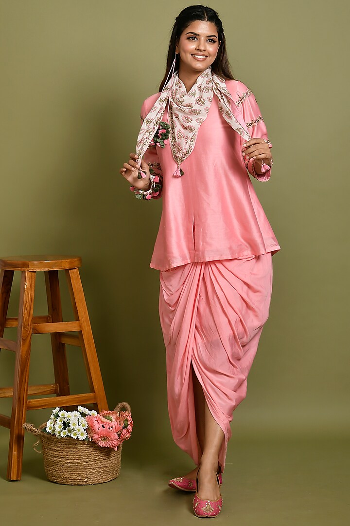 Pink Chanderi Muslin Skirt Set by Kaarah By Kaavya
