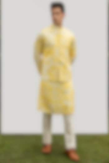 Yellow Bam Silk Printed Bundi Jacket With Kurta Set by KAKA CALCUTTA
