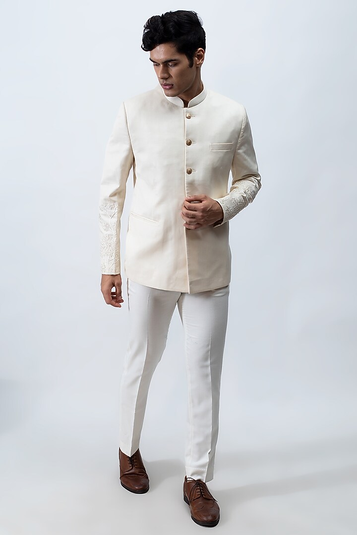 Ivory Embroidered Wedding Bandhgala Set by KAKA CALCUTTA at Pernia's Pop Up Shop
