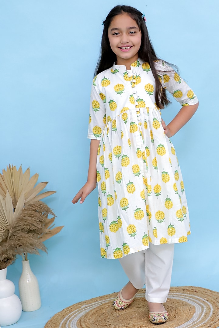 White Cotton Floral Printed Cape Kurta Set For Girls by KALP at Pernia's Pop Up Shop