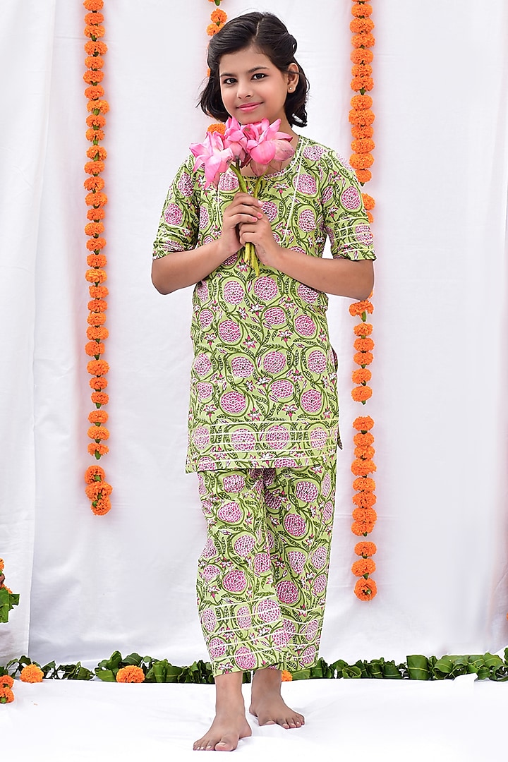 Green Floral Printed Kurta Set For Girls by KALP