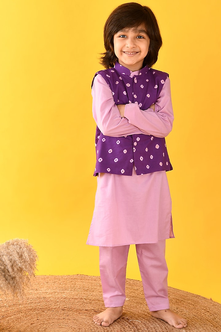 Lavender Printed Bundi Jacket With Kurta Set For Boys by KALP at Pernia's Pop Up Shop