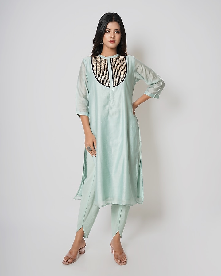 Grey-Green Embroidered Kurta Set by Kameez at Pernia's Pop Up Shop