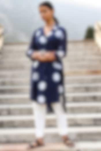 Navy Blue & White Front-Open Button-Down Shirt Kurta Set by Kameez at Pernia's Pop Up Shop