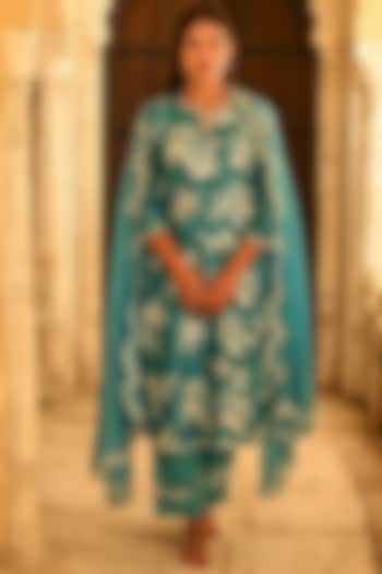 Teal Blue Embroidered Kurta Set by Kameez at Pernia's Pop Up Shop