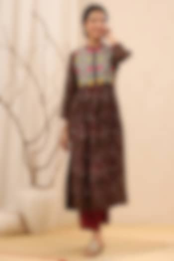 Brown Ajrakh Printed Kurta Set by Kameez at Pernia's Pop Up Shop