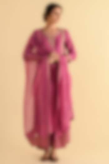 Pink Chanderi Embroidered Kurta Set by Kameez at Pernia's Pop Up Shop