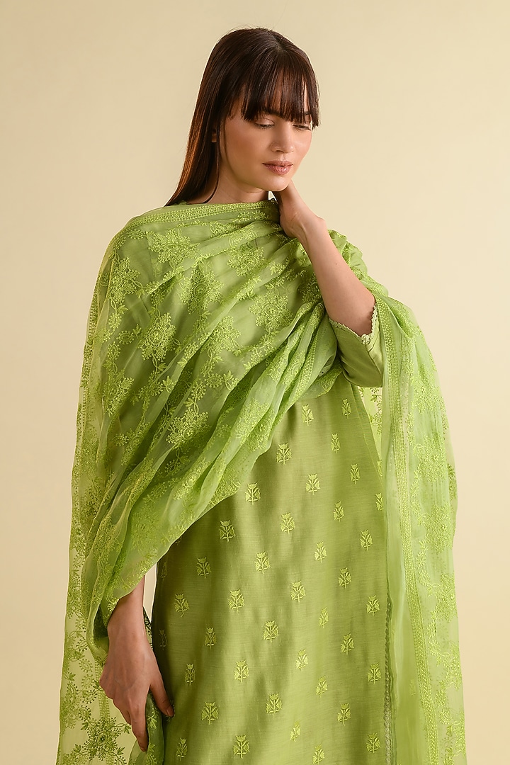 Green Chanderi Embroidered Kurta Set by Kameez at Pernia's Pop Up Shop