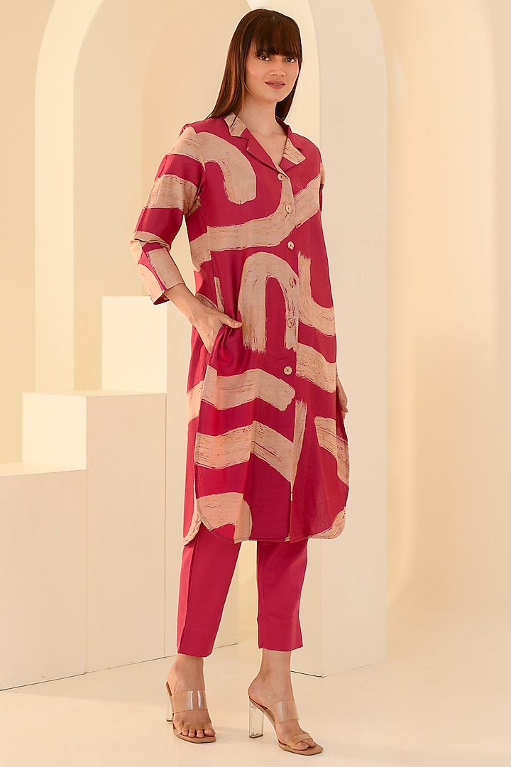 Brick Red Chanderi Printed Kurta Set by Kameez at Pernia's Pop Up Shop