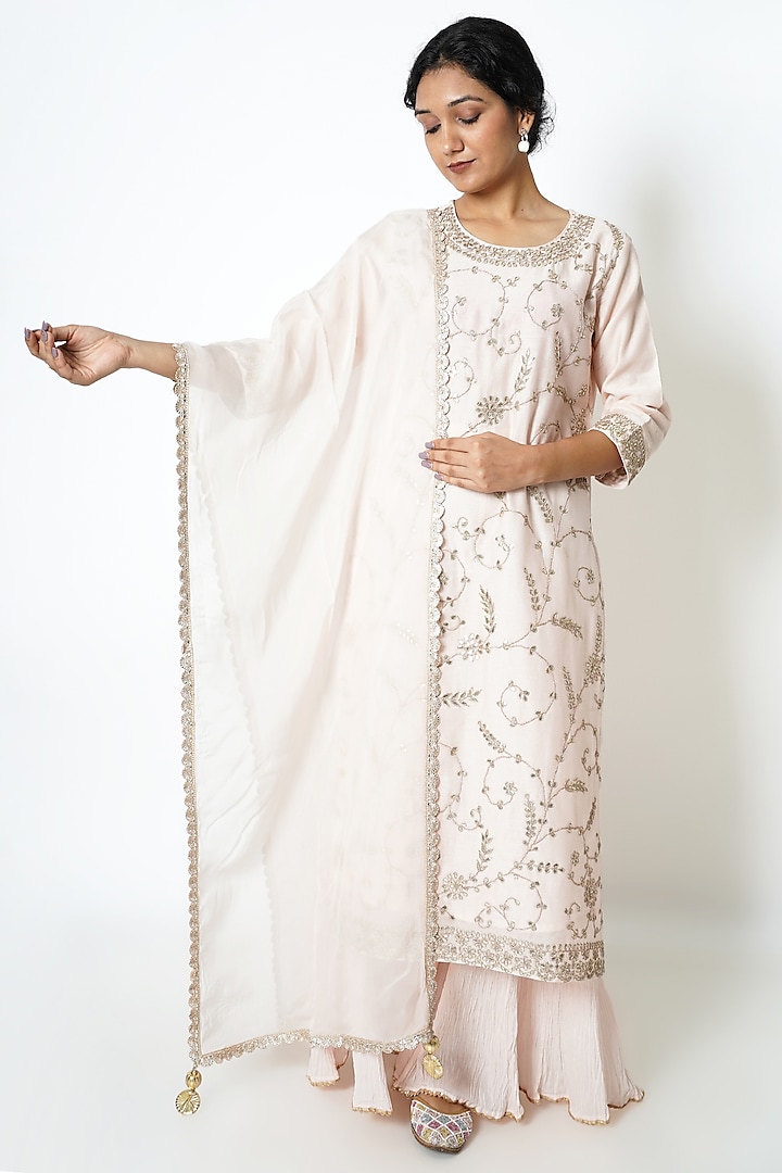 Baby Pink Chanderi Gota Embroidered Kurta Set by Kameez at Pernia's Pop Up Shop