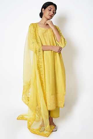 Corn Yellow Chanderi Floral Embroidered Kurta Set by Kameez