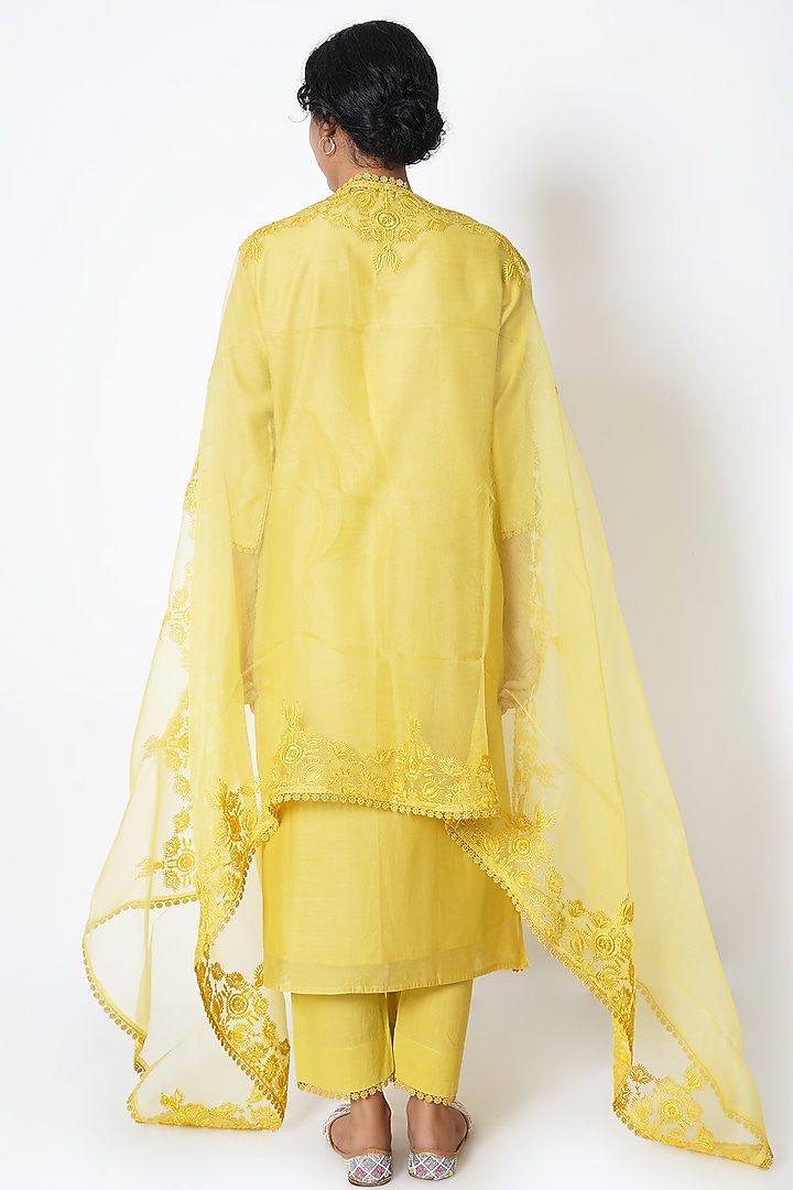 Corn Yellow Chanderi Floral Embroidered Kurta Set by Kameez at Pernia's Pop Up Shop