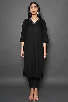 product-color-Black