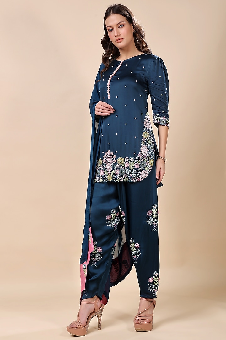 Blue Satin Organza Hand Embroidered Kurta Set by Kanchi Khurana Couture at Pernia's Pop Up Shop