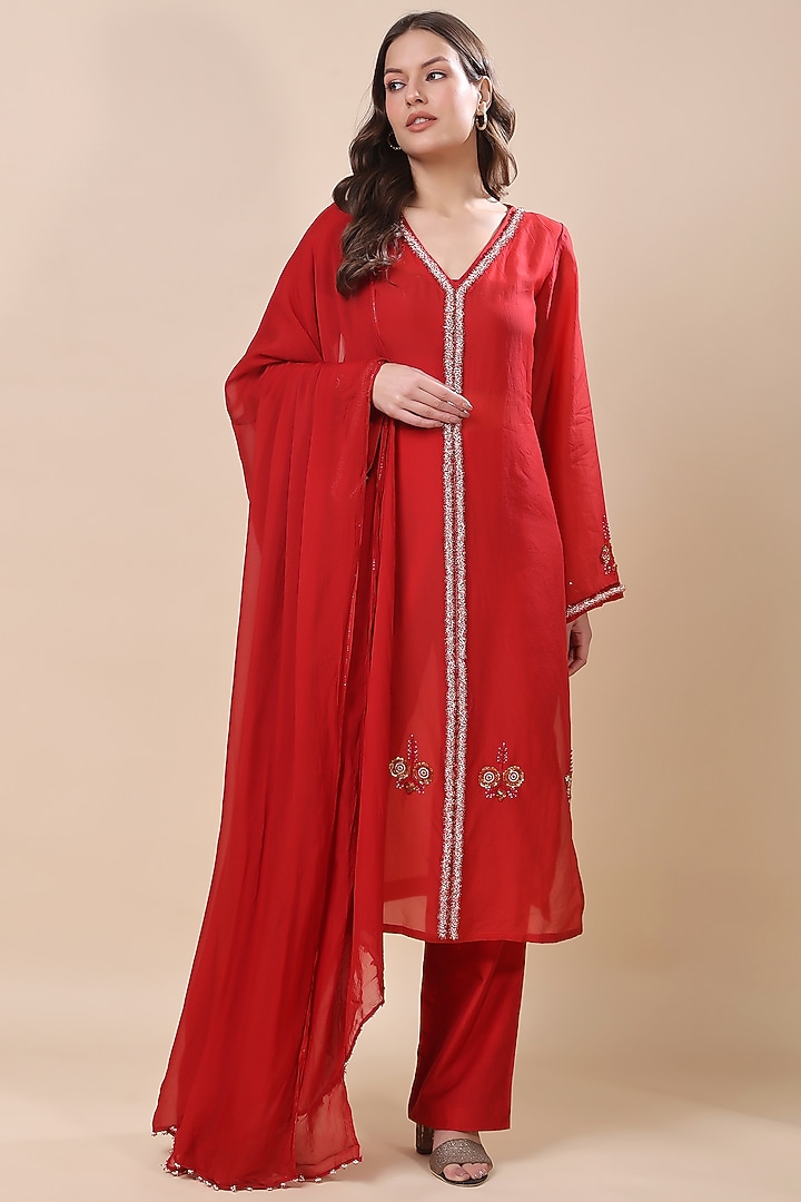 Red Silk Organza Hand Embroidered Kurta Set by Kanchi Khurana Couture at Pernia's Pop Up Shop