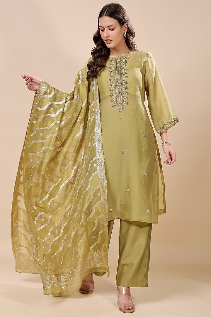 Green Silk Organza Hand Embroidered Kurta Set by Kanchi Khurana Couture at Pernia's Pop Up Shop
