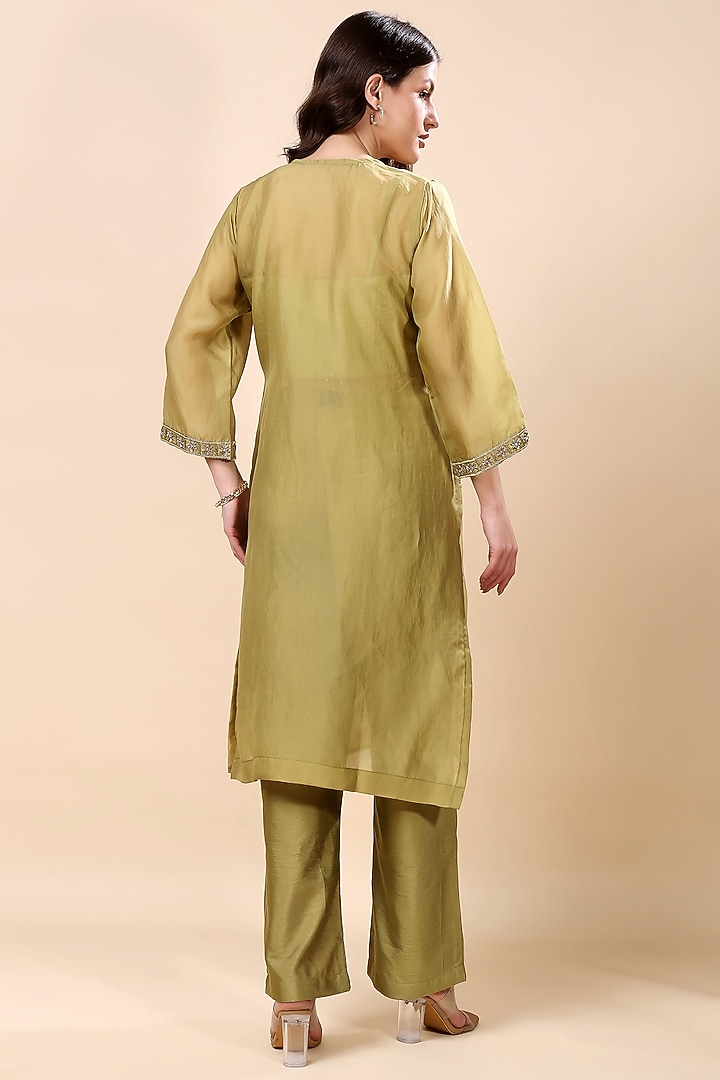Green Silk Organza Hand Embroidered Kurta Set by Kanchi Khurana Couture at Pernia's Pop Up Shop