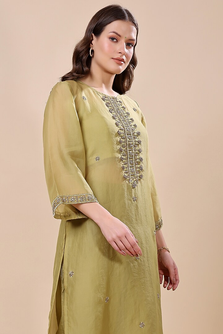Green Silk Organza Hand Embroidered Kurta Set by Kanchi Khurana Couture at Pernia's Pop Up Shop