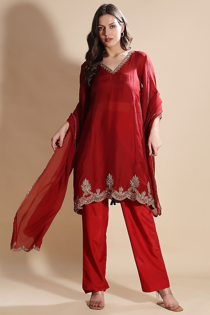 Maroon Silk Organza Hand Embroidered Kurta Set by Kanchi Khurana Couture at Pernia's Pop Up Shop