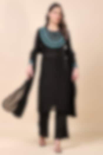 Black Silk Organza Hand Embroidered Kurta Set by Kanchi Khurana Couture at Pernia's Pop Up Shop