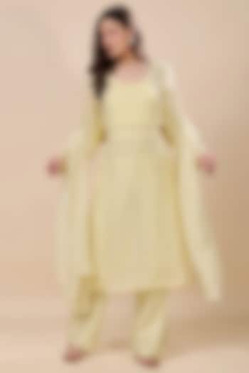 Yellow Silk Organza Hand Embroidered Kurta Set by Kanchi Khurana Couture at Pernia's Pop Up Shop