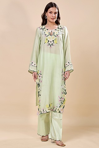Green Chanderi Hand Embroidered Kurta Set by Kanchi Khurana Couture