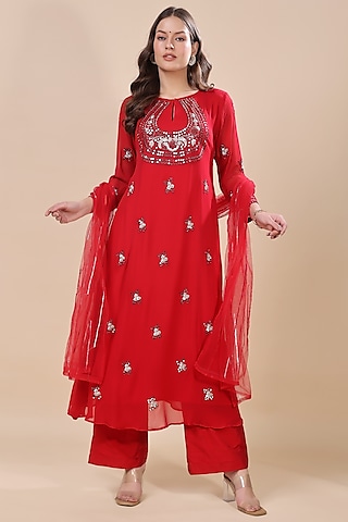 Red Georgette Hand Embroidered Kurta Set by Kanchi Khurana Couture