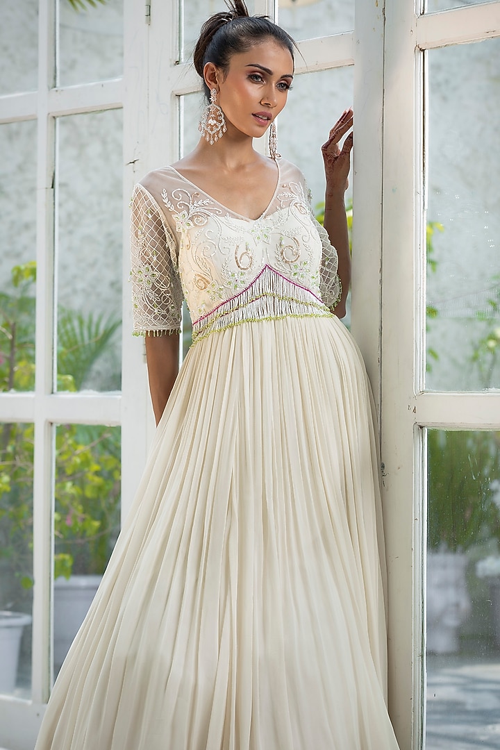 White Tulle & Tabby Silk Embroidered Engagement Gown by KANJ By Priyanka Sakhuja at Pernia's Pop Up Shop