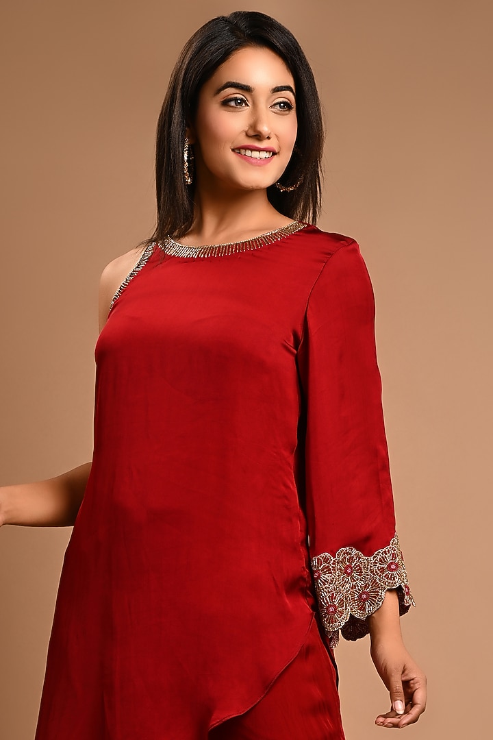 Deep Red Organza Pant Set by KANIKA MITTAL at Pernia's Pop Up Shop
