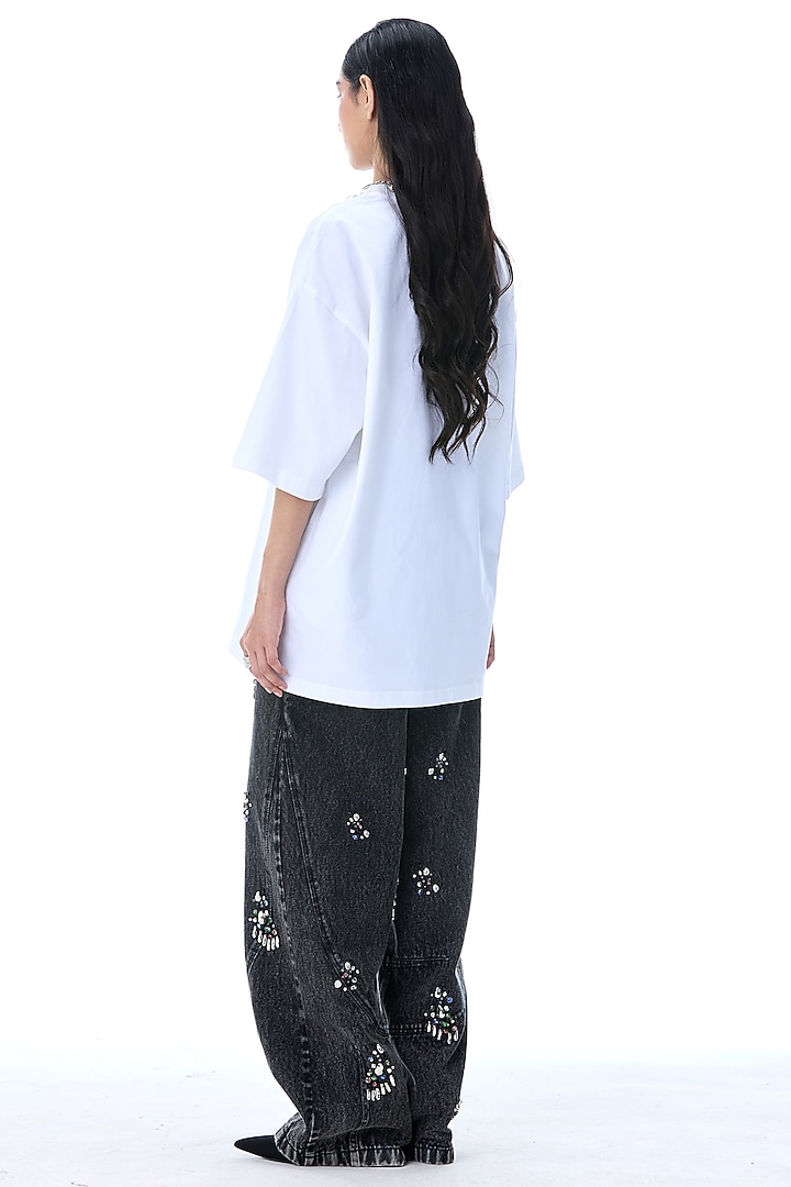 White Cotton Printed T-Shirt by Kanika Goyal at Pernia's Pop Up Shop