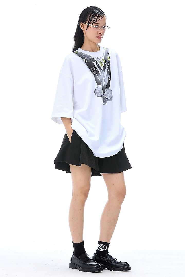 White Cotton Printed T-Shirt by Kanika Goyal at Pernia's Pop Up Shop