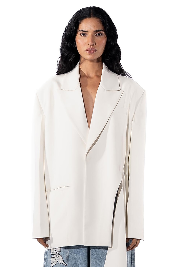 White Polyester Blazer Set by Kanika Goyal at Pernia's Pop Up Shop