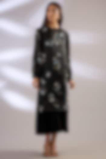 Black Organza & Satin Embellished Cocktail Dress by Kanika Goyal at Pernia's Pop Up Shop