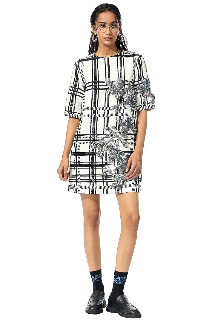 White & Black Polyester Embellished Party Wear Dress by Kanika Goyal at Pernia's Pop Up Shop
