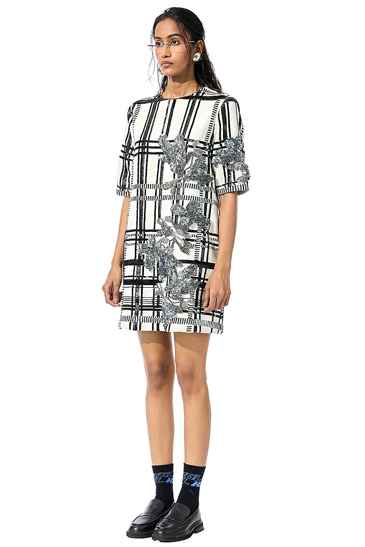 White & Black Polyester Embellished Party Wear Dress by Kanika Goyal at Pernia's Pop Up Shop