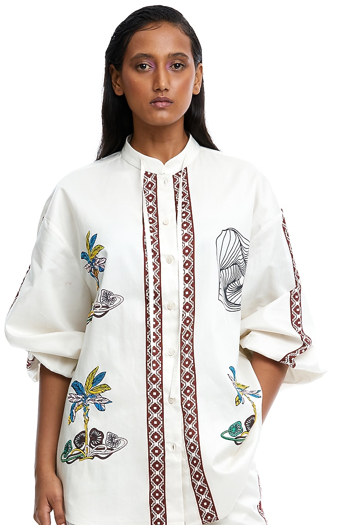 Off-White Polyester Printed Co-Ord Set by Kanika Goyal at Pernia's Pop Up Shop