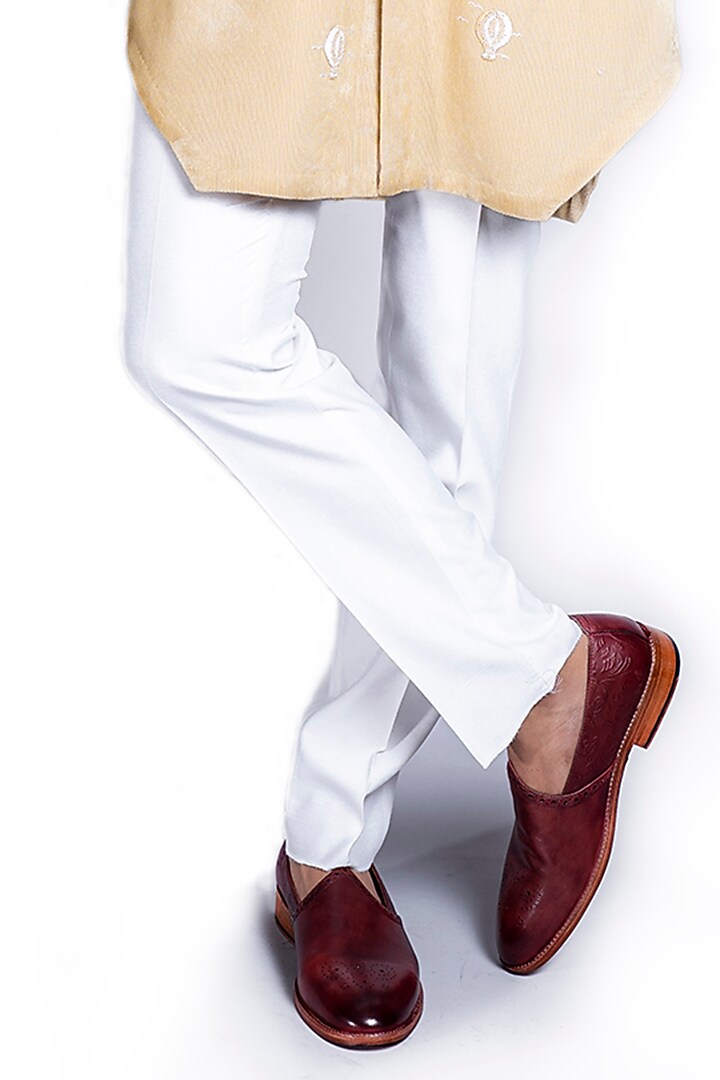 Beige Embroidered Kurta Set by Kanishk Mehta Designs at Pernia's Pop Up Shop